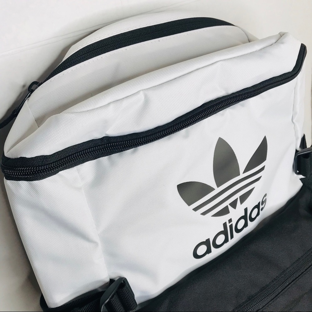 Adidas Originals Trefoil Classic Zip Top Backpack - Picture 5 of 14
